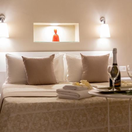 Reginella Duomo Apartment Наполи Екстериор снимка