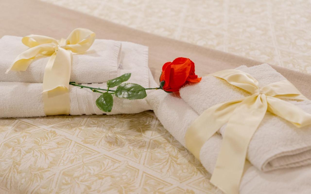 Reginella Duomo Apartment Наполи Екстериор снимка