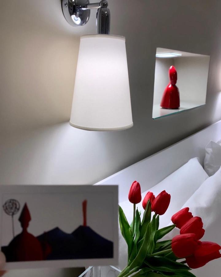 Reginella Duomo Apartment Наполи Екстериор снимка