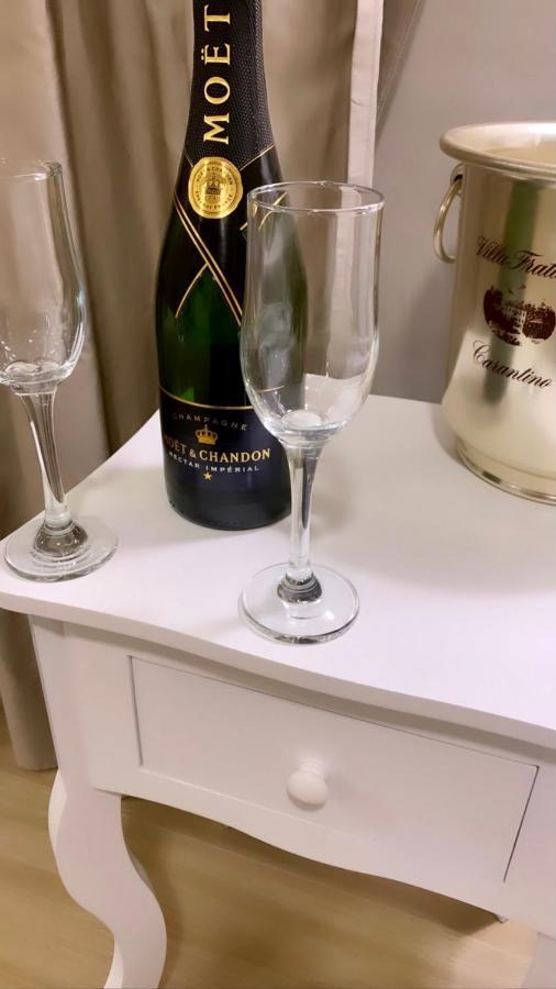 Reginella Duomo Apartment Наполи Екстериор снимка